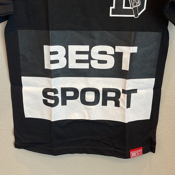 NEW Breezy Excursion BEST SPORT Crew Neck Graphic Tee Size Small - Picture 2 of 5